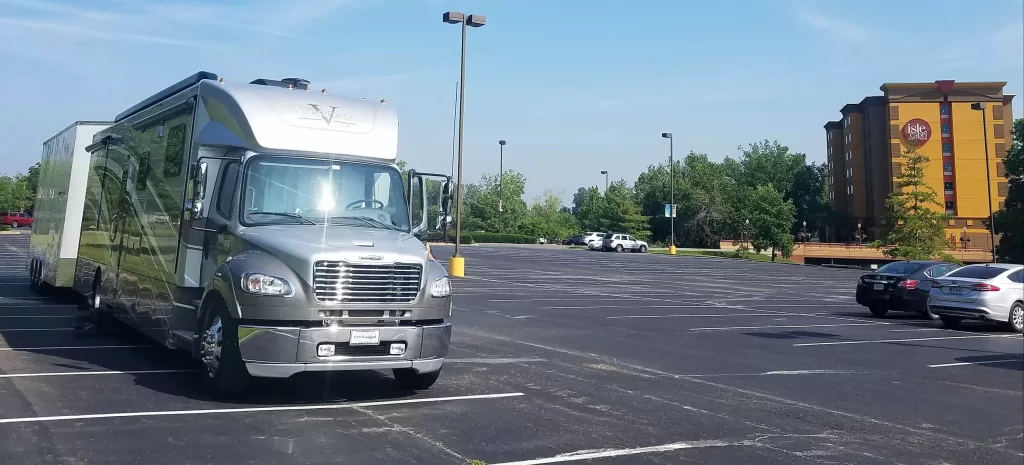 How to Find Free RV Overnight Parking Near You