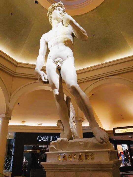 2024 Las Vegas Itinerary 5 Days? No Problem! Start Here! 141 Replica statue of david.