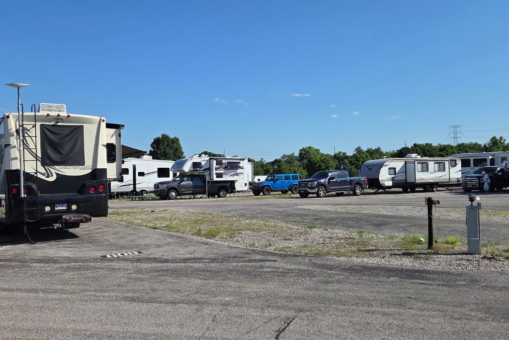 Missouri Road Trip Itinerary: Branson, The Ozarks &Amp; Beyond 10 Rv parked at casino queen rv park near downtown st. Louis.